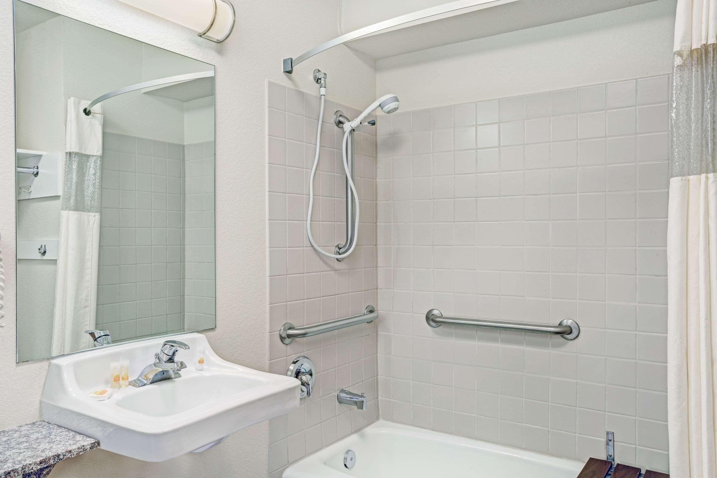 Days Inn & Suites By Wyndham Page Lake Powell Εξωτερικό φωτογραφία